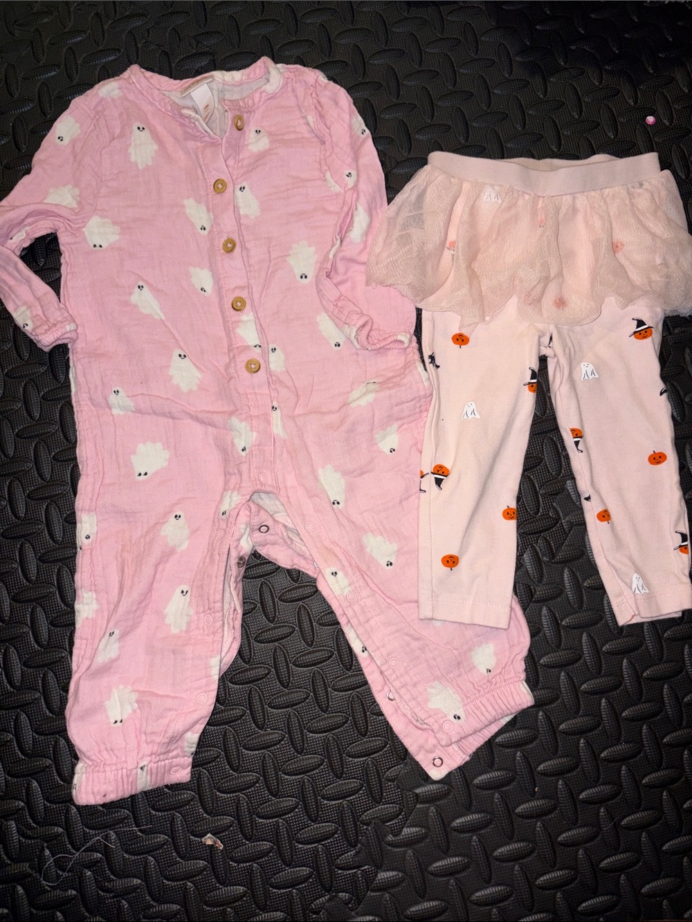 Halloween one piece and pants size 12 m